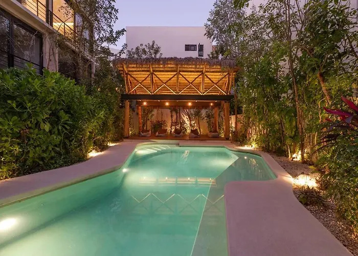 New 2 Bd With Private Balcony *